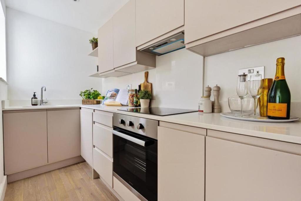 לונדון Amazing 3 Bed Interior Designed House With Garden - 114 The Hervey מראה חיצוני תמונה